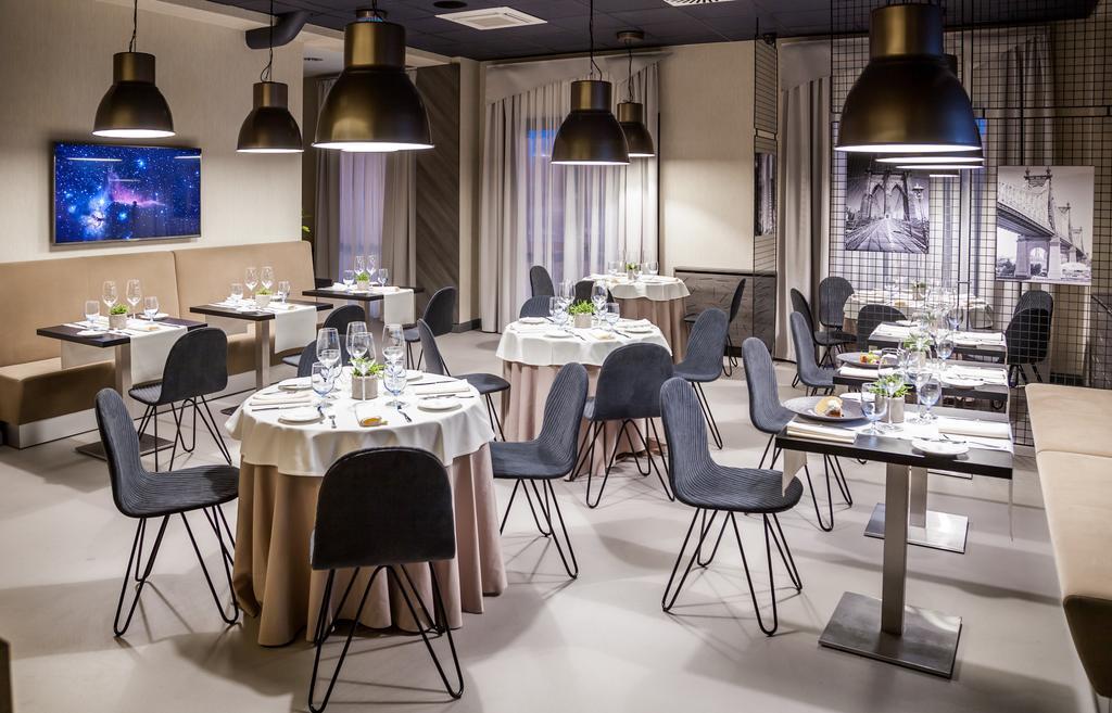Galaxy Hotel Красков Екстериор снимка